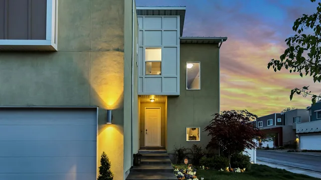 Analytics dashboard for short-term rental investment decisions